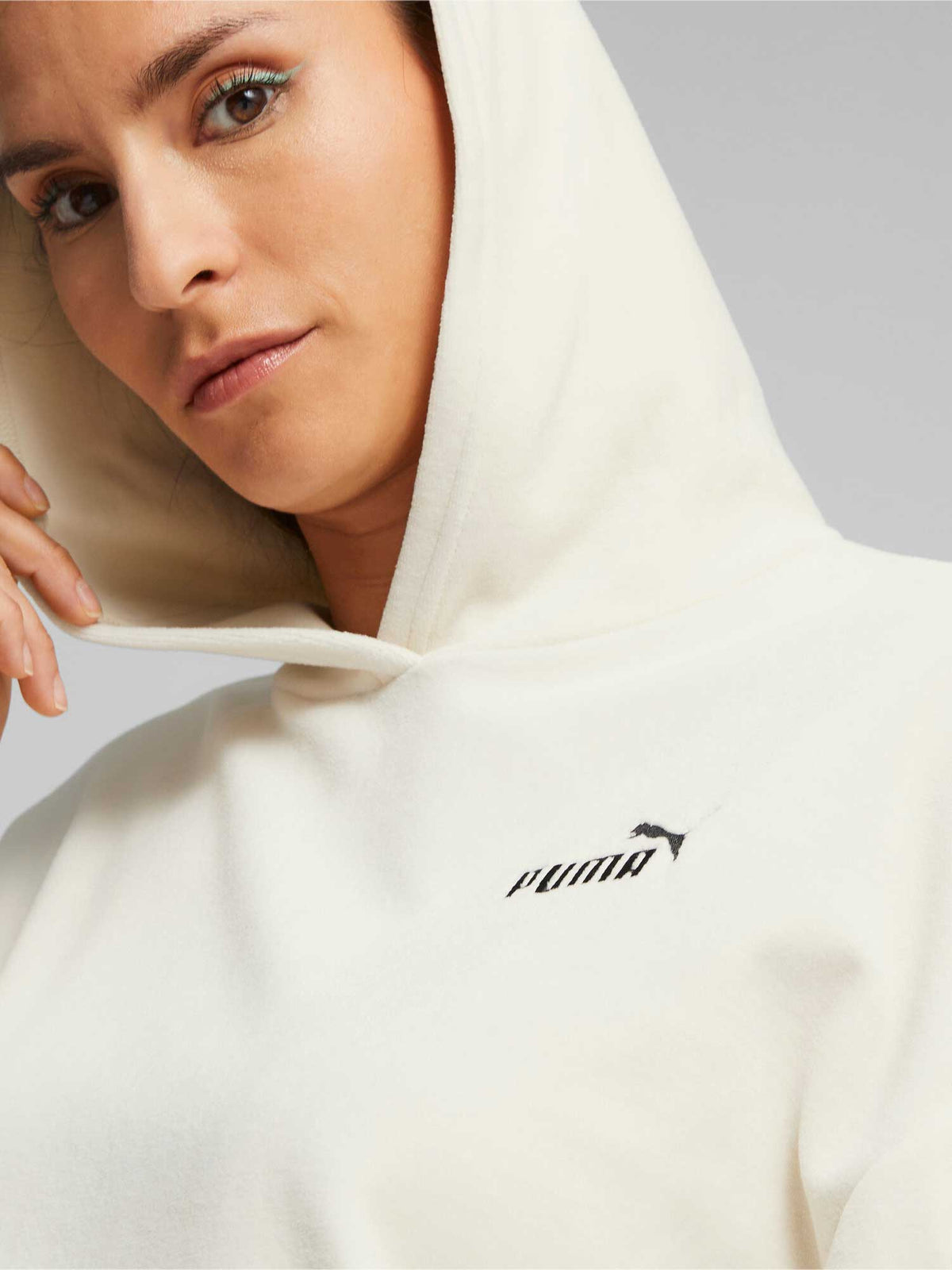 PUMA Суитшърт ESS ELEVATED Velour Hoodie