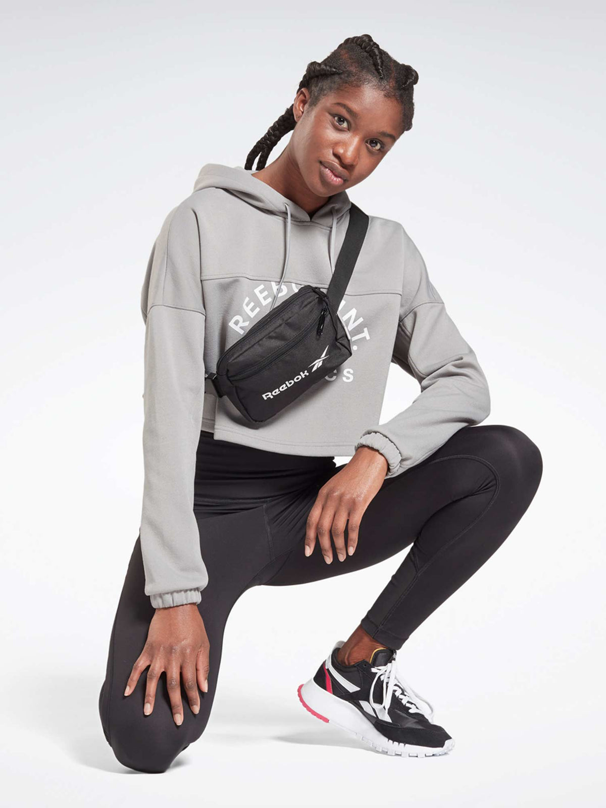 REEBOK Чанта за кръст Training Essentials Zip