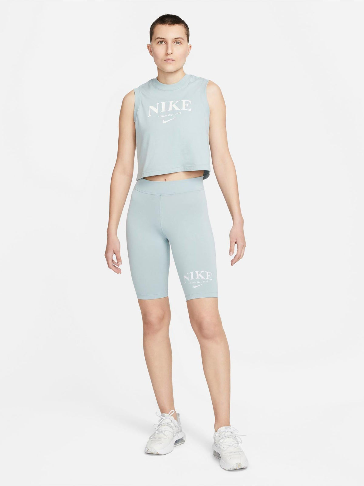 NIKE Клин W MR SHORT GFX